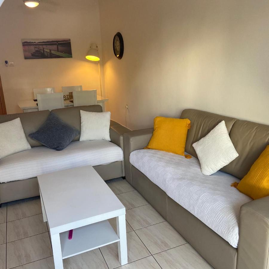 Paphos 1 Bedroom Garden Flat, Sleeps 4 מראה חיצוני תמונה